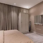 Emaar Holiday Homes Business Gate Al Murouj - A