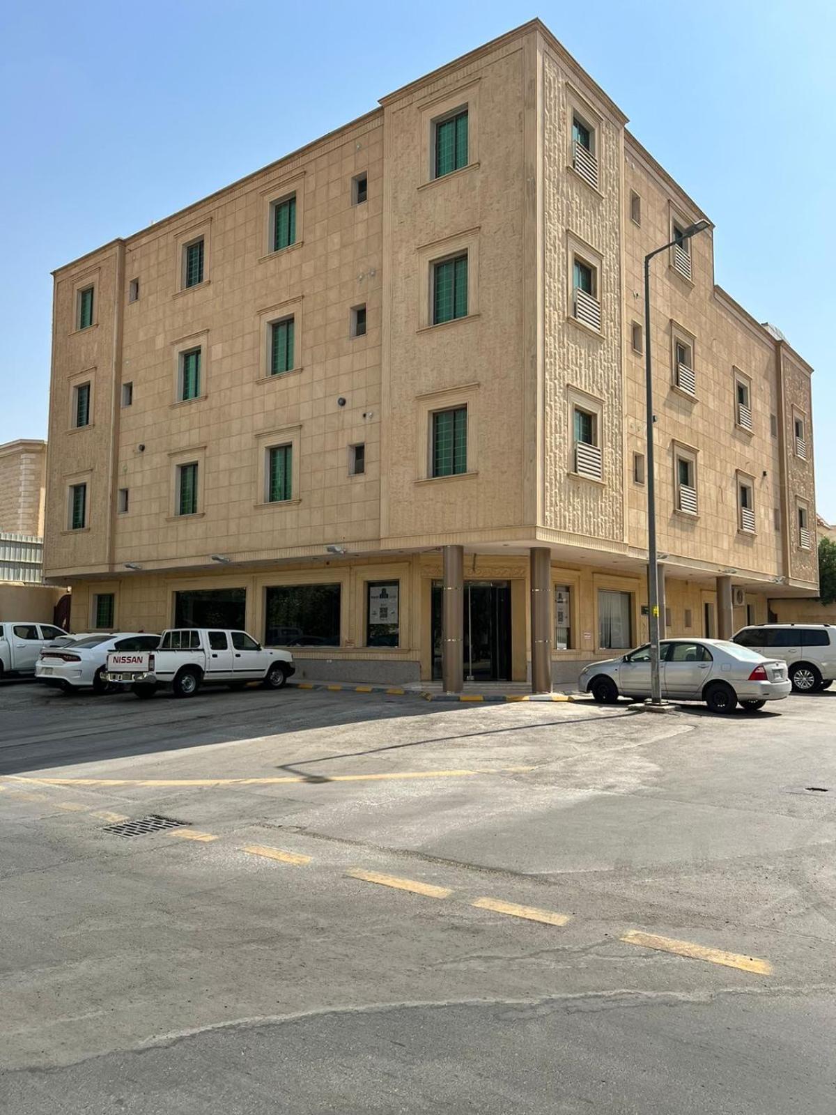 Emaar Business Gate Al Murouj - A Apartment *